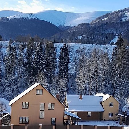 У Дядька Guest House Pilipets Eksteriør bilde