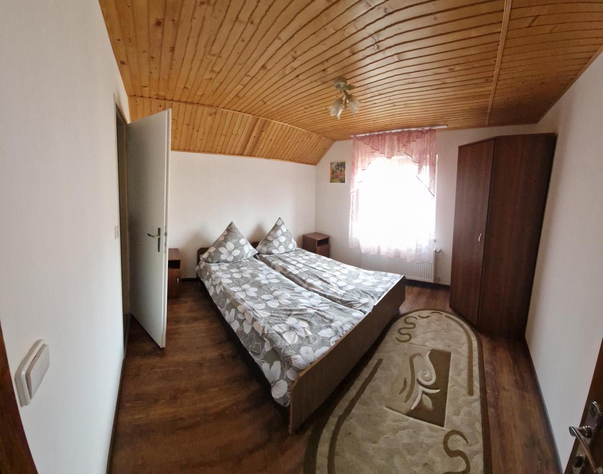 У Дядька Guest House Pilipets Eksteriør bilde